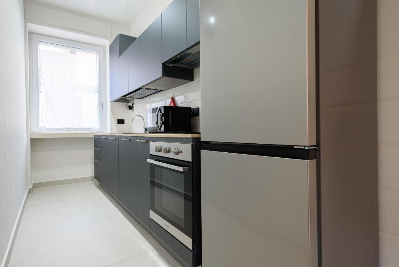 Via Niccolo Tommaseo 4 - Appartamento 1 Naples Extérieur photo